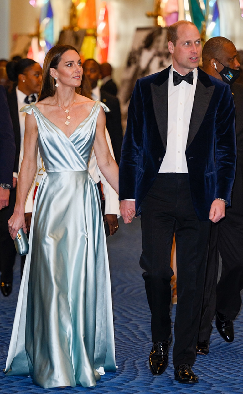 Photos from Kate Middleton and Prince William's 2022 Caribbean Tour - E